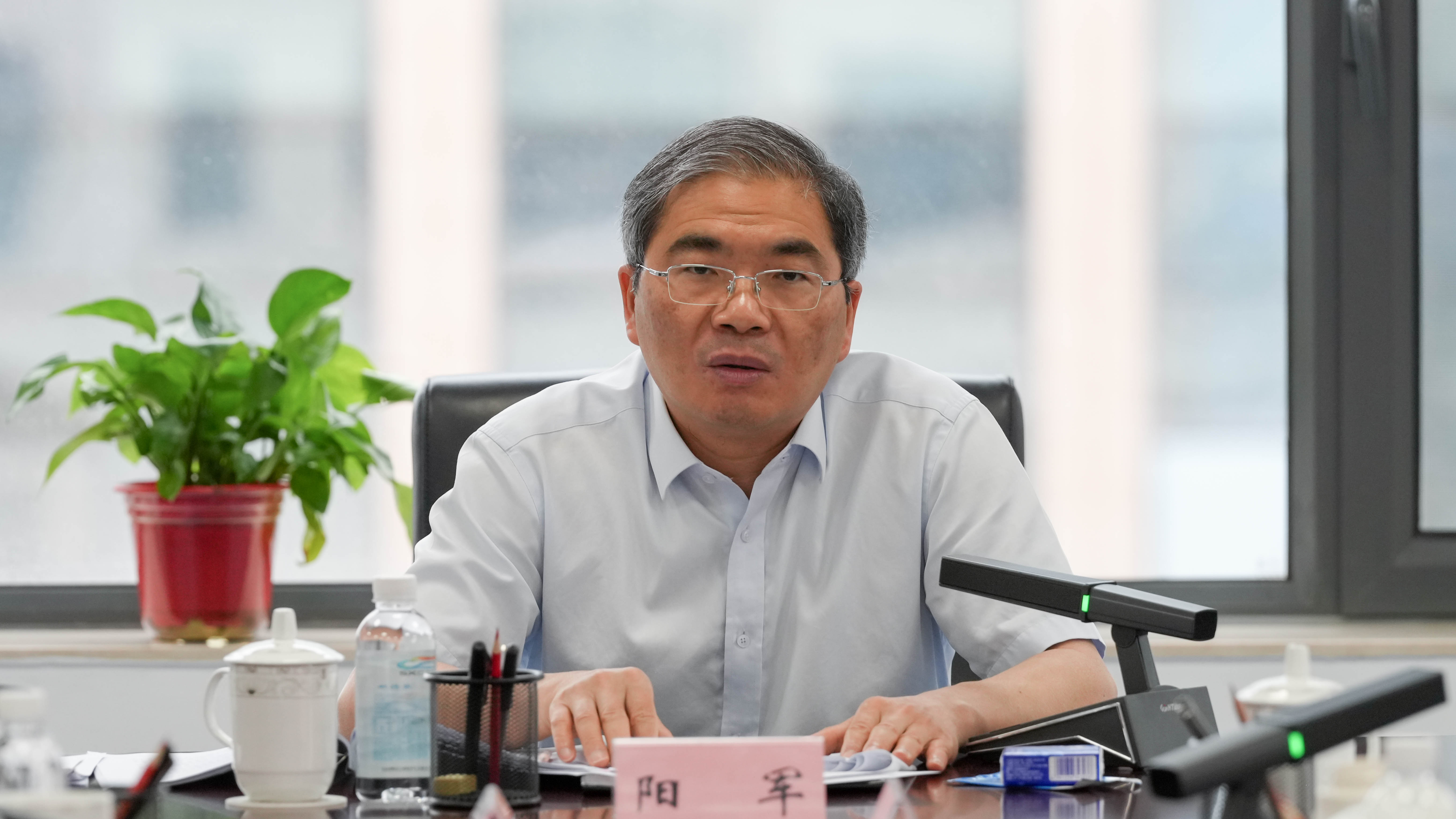 阳军董事长.jpg